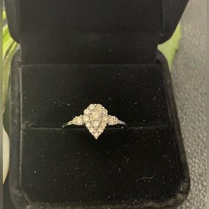pear illusion ring 18k wg 0.40 TCW Natural Diamond Size 6